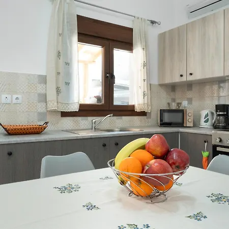 Апартаменты Iliana *