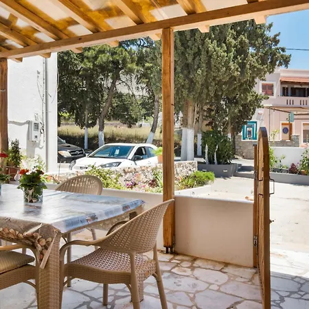 Iliana Apartment *