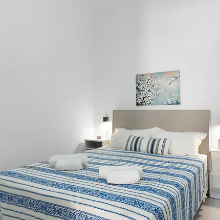 Iliana Apartment *